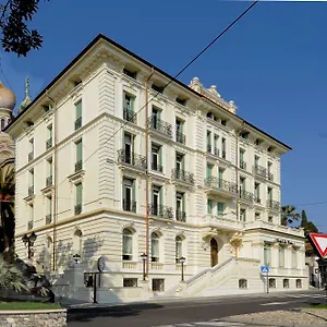 https://de-paris.hotelitalianriviera.com